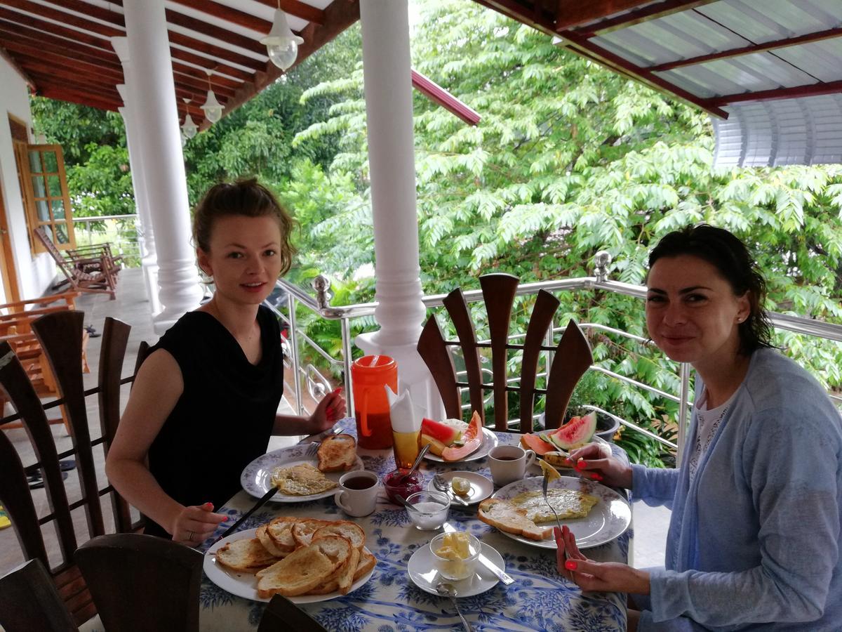 Lak View Family Resort Dambulla Buitenkant foto