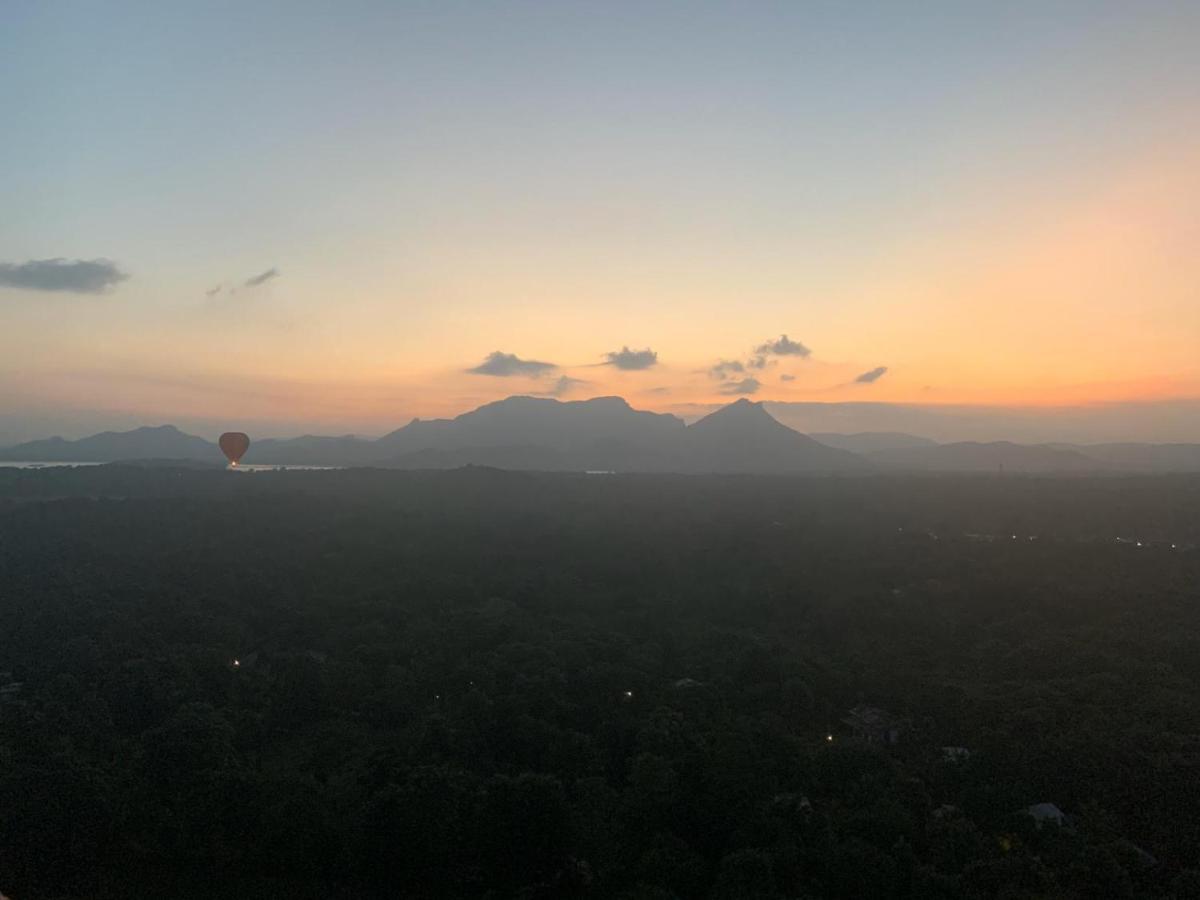 Lak View Family Resort Dambulla Buitenkant foto